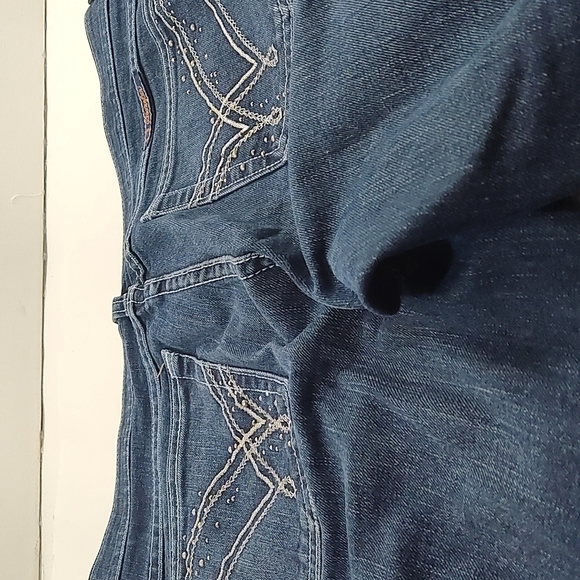 Wrangler women's jeans straight leg mid-rise Size: 9/10/32 Blue - Picture 9 of 9